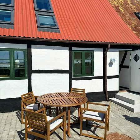 Semesterbostad Charming Harbour House With Sea Views *